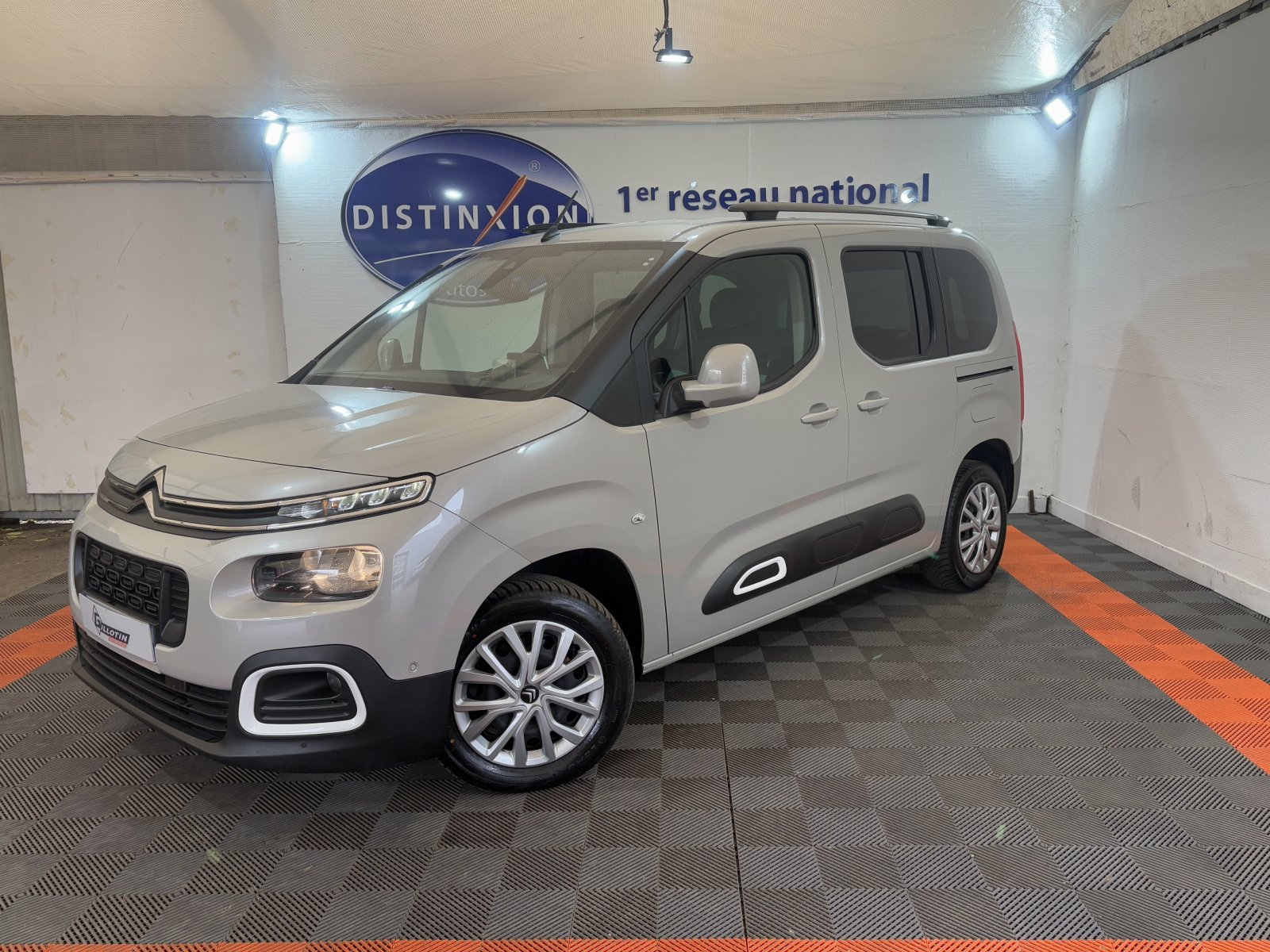 Véhicule d'occasion
