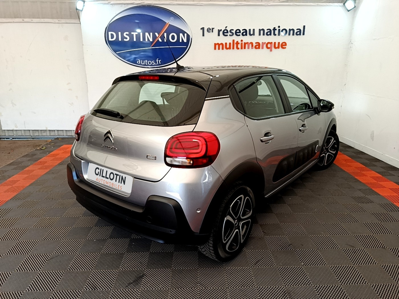 Véhicule d'occasion