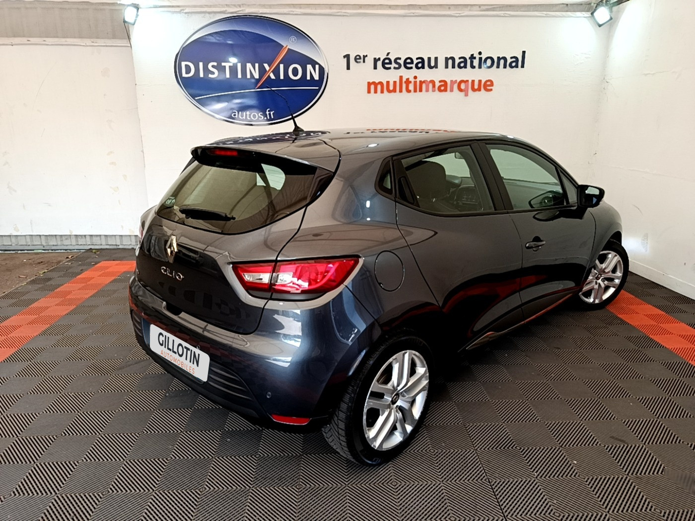 Véhicule d'occasion