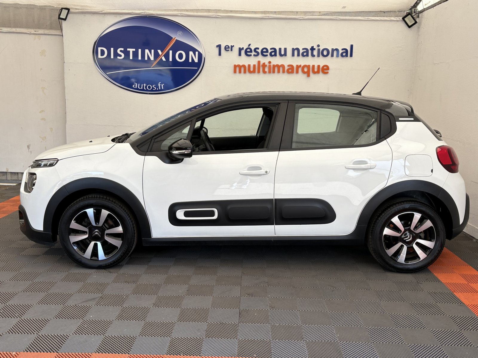 Véhicule d'occasion