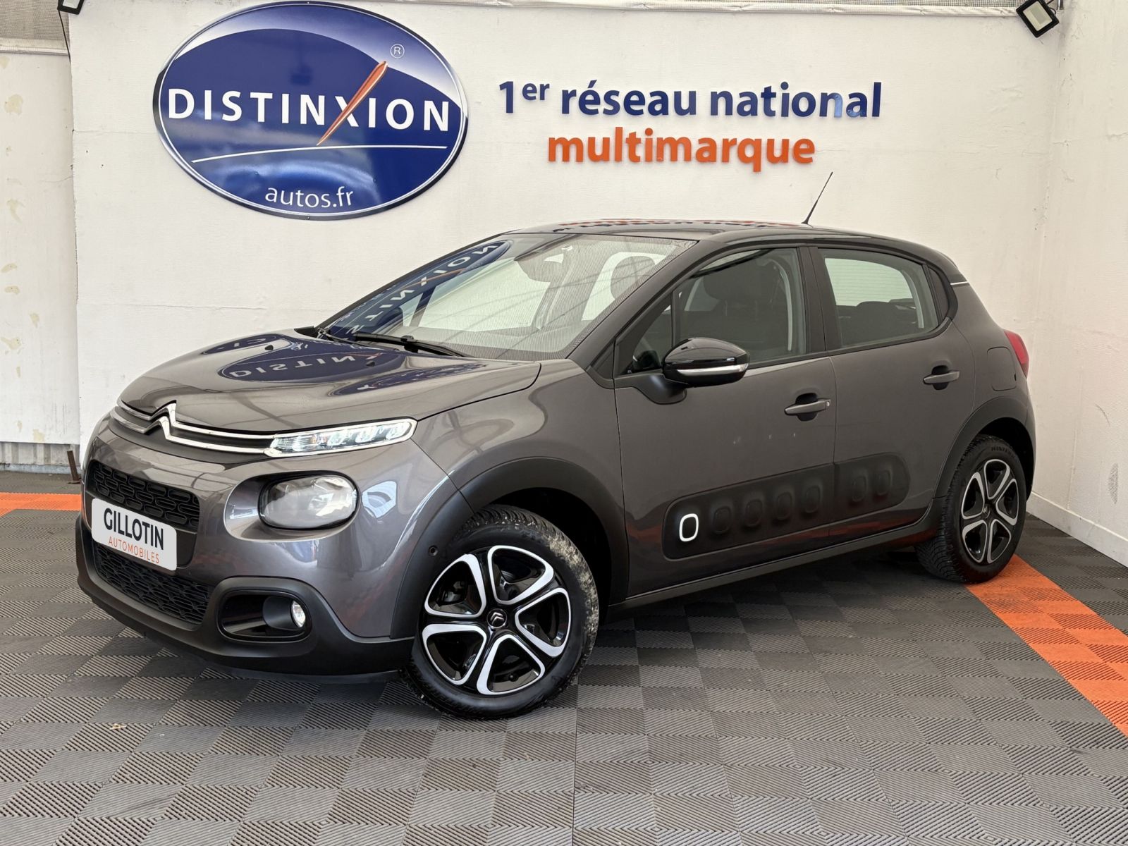 Véhicule d'occasion