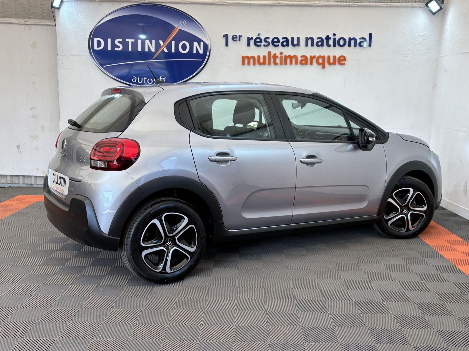 Véhicule d'occasion