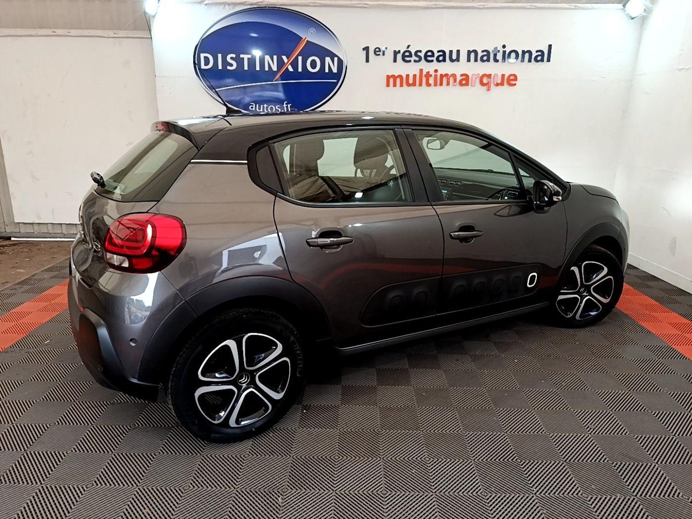 Véhicule d'occasion