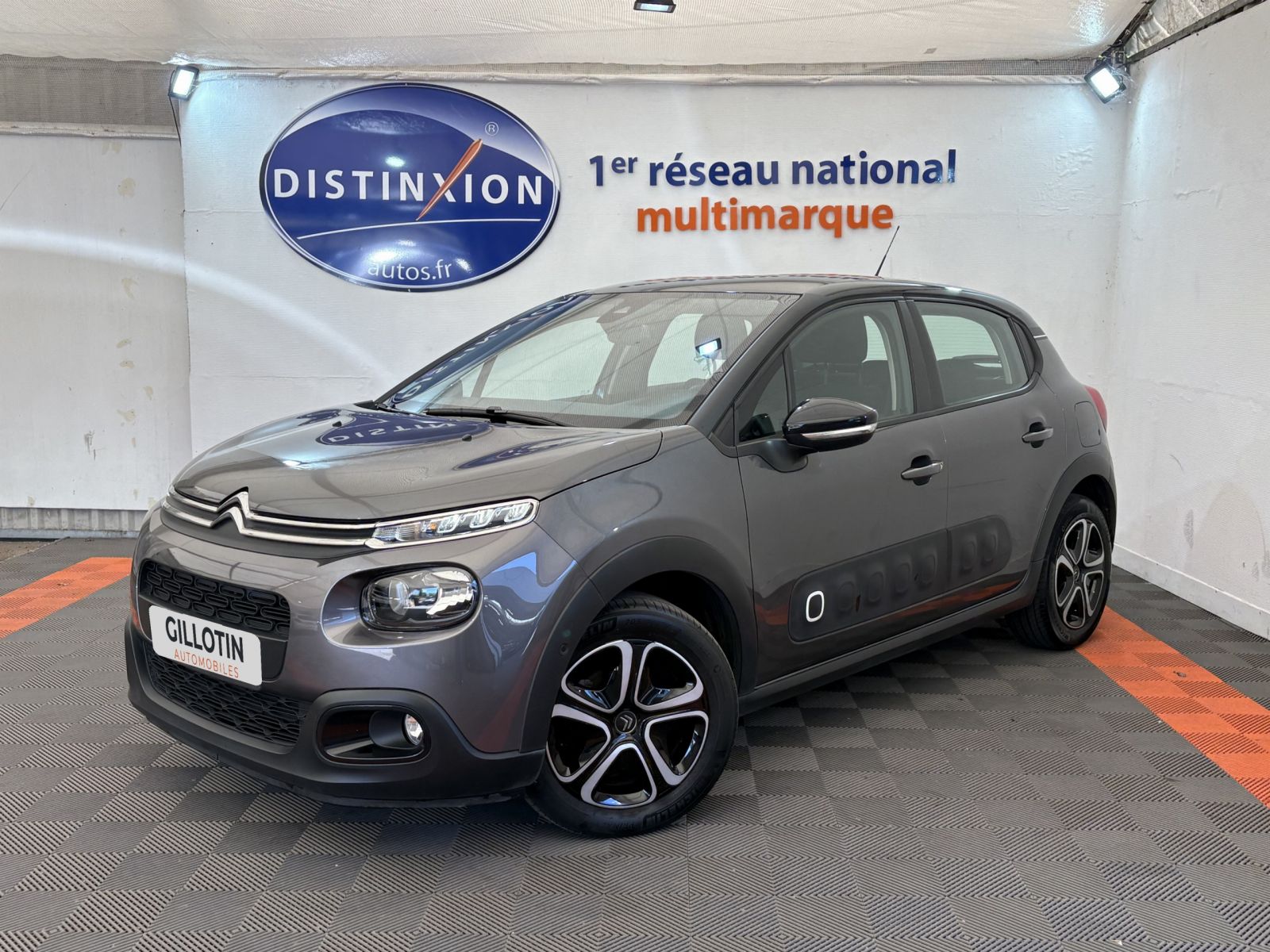 Véhicule d'occasion