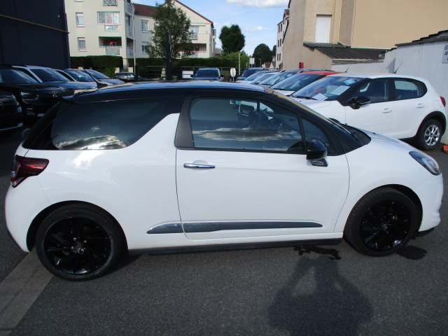Véhicule d'occasion