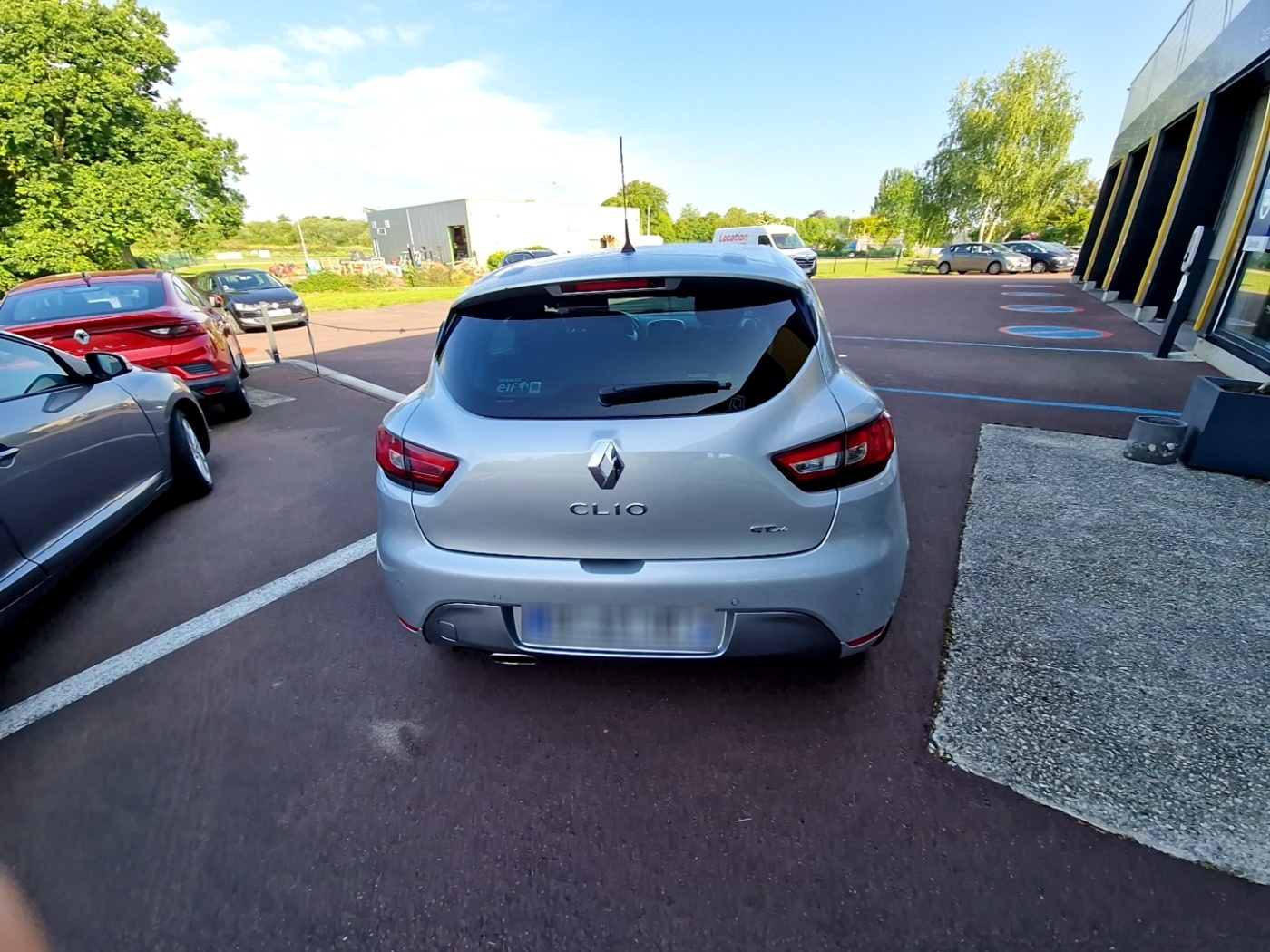 Véhicule d'occasion
