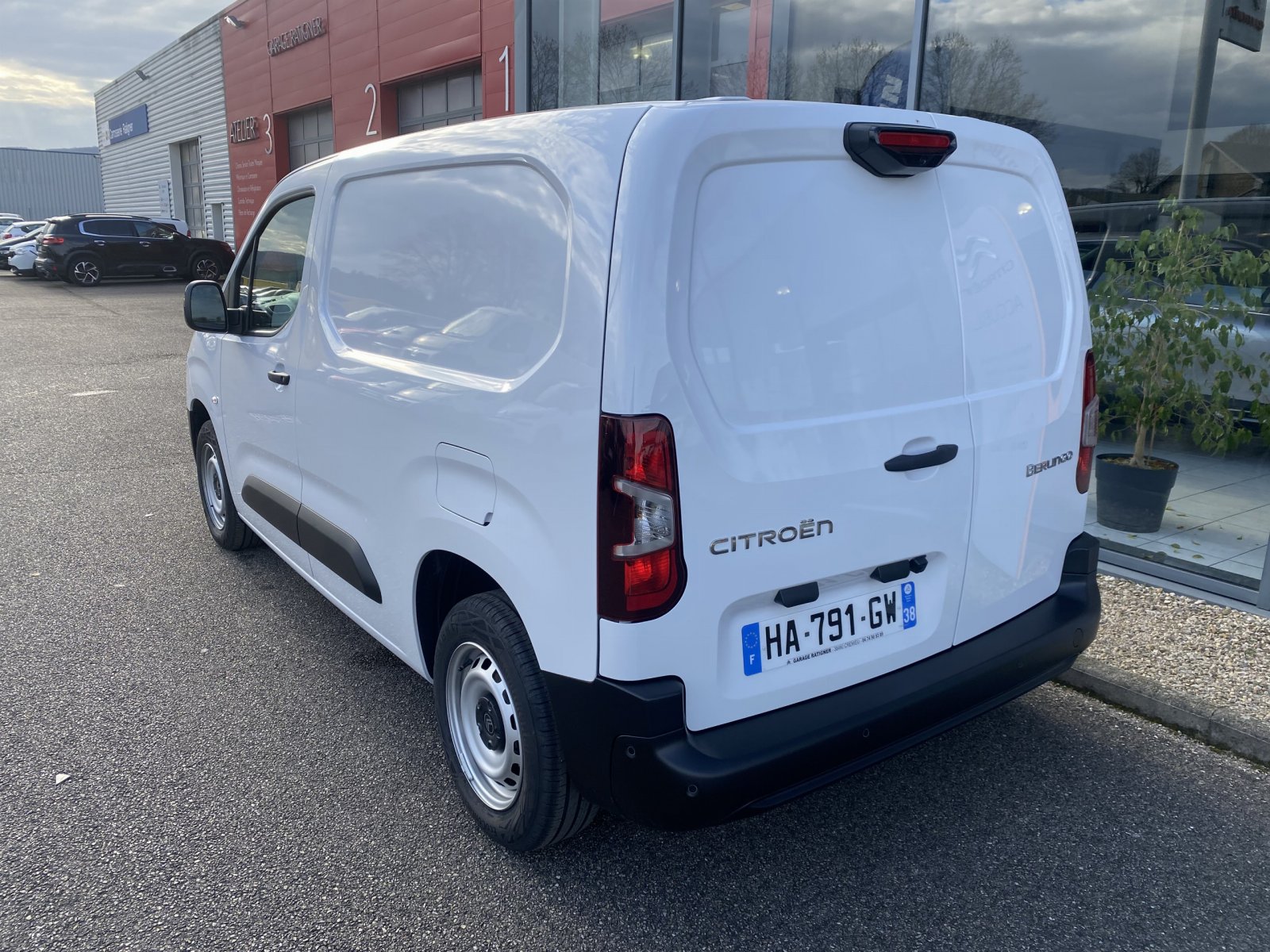 Véhicule d'occasion