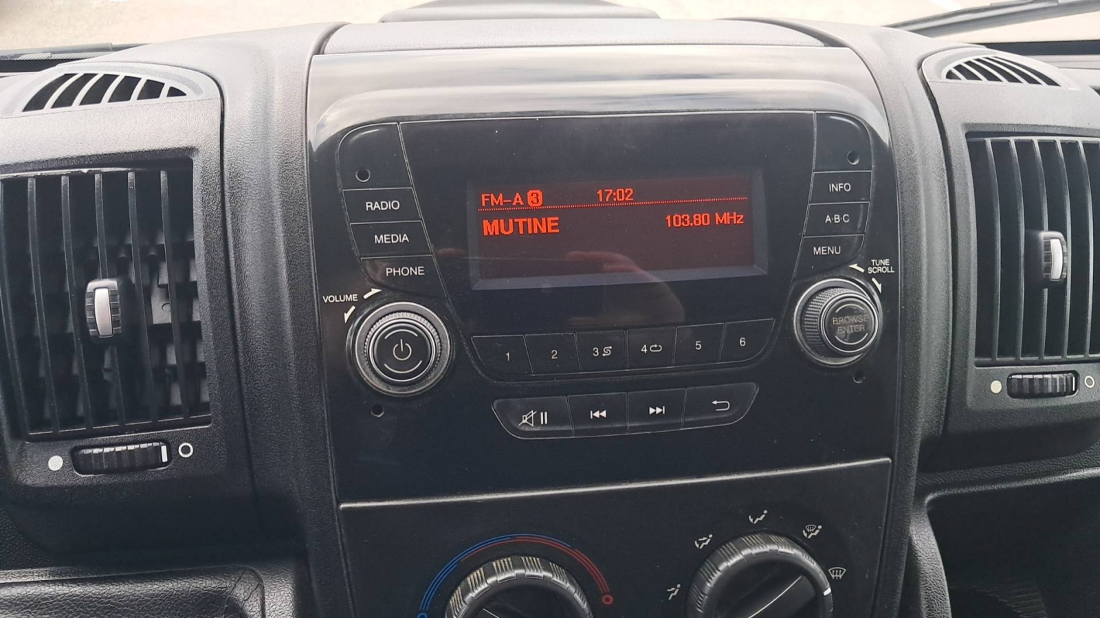 Véhicule d'occasion
